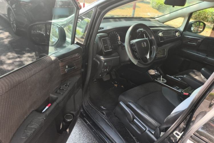 Used Honda Elysion 2016 2.4L Classic Edition Driver Seat
