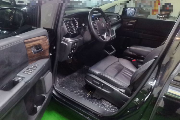 Used Honda Elysion 2016 2.4L Luxury Edition Driver Seat