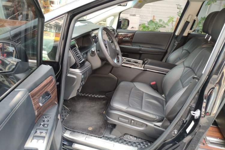 Used Honda Elysion 2016 2.4L Style Edition Driver Seat