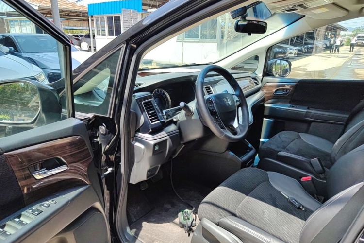 Used Honda Elysion 2016 2.4L Classic Edition Driver Seat