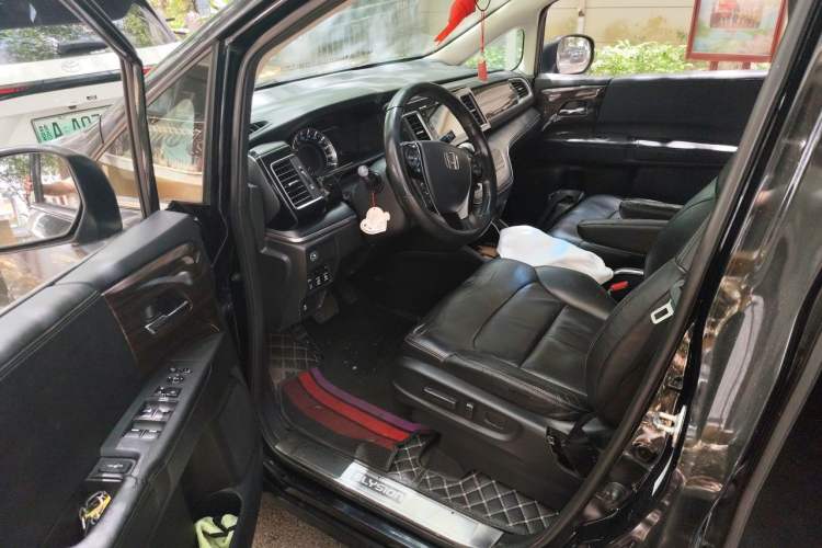 Used Honda Elysion 2016 2.4L Style Edition Driver Seat