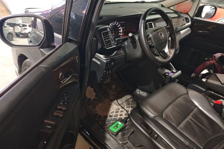 Used Honda Elysion 2016 2.4L Luxury Edition Driver Seat