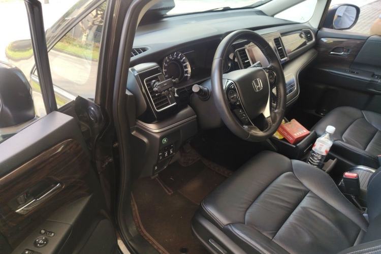 Used Honda Elysion 2016 2.4L Style Edition Driver Seat