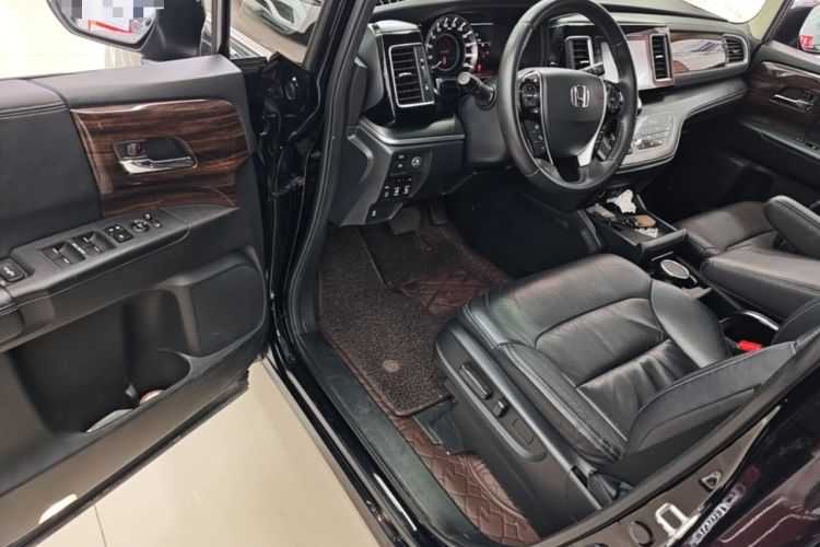 Used Honda Elysion 2016 2.4L Luxury Edition Driver Seat