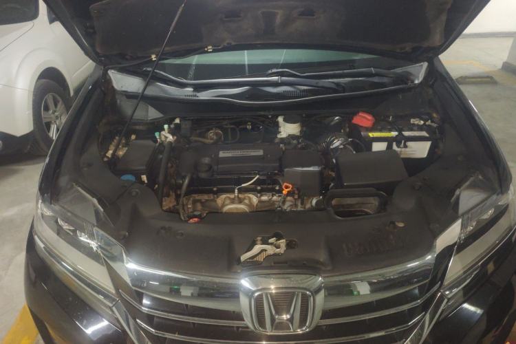 Used Honda Elysion 2016 2.4L Luxury Edition Engine Bay