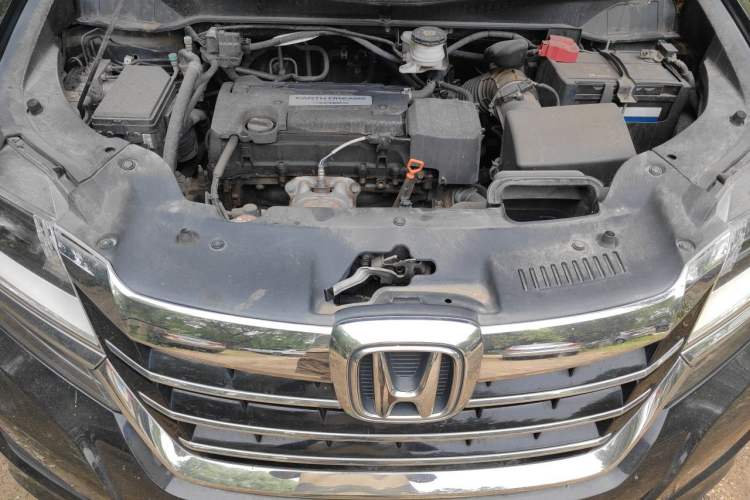 Used Honda Elysion 2016 2.4L Style Edition Engine Bay