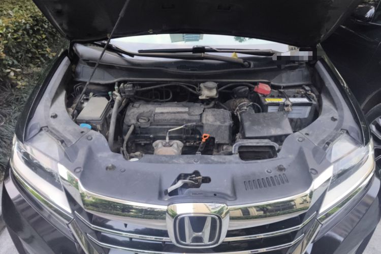 Used Honda Elysion 2016 2.4L Supreme Edition Engine Bay