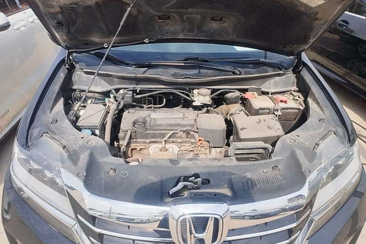Used Honda Elysion 2016 2.4L Luxury Edition Engine Bay