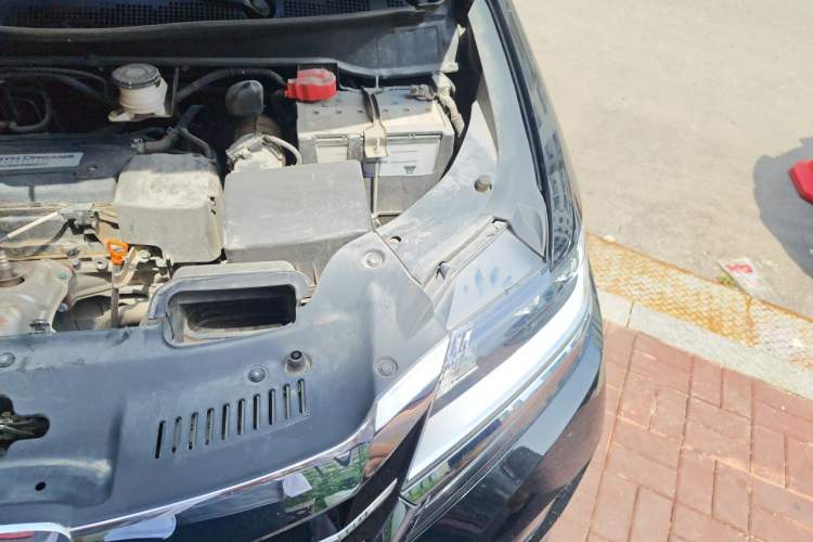 Used Honda Elysion 2016 2.4L Classic Edition Engine Bay Left