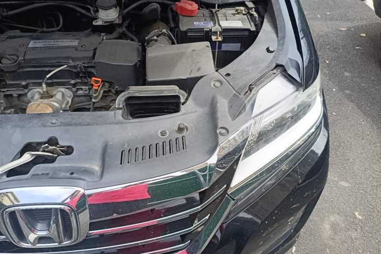 Used Honda Elysion 2016 2.4L Luxury Edition Engine Bay Left
