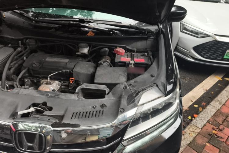 Used Honda Elysion 2016 2.4L Supreme Edition Engine Bay Left