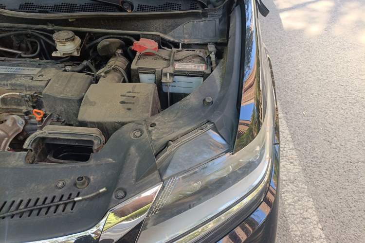 Used Honda Elysion 2016 2.4L Supreme Edition Engine Bay Left