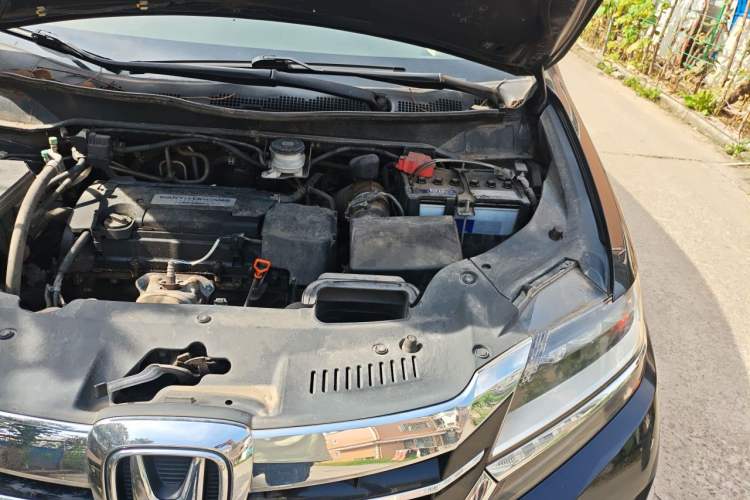 Used Honda Elysion 2016 2.4L Luxury Edition Engine Bay Left