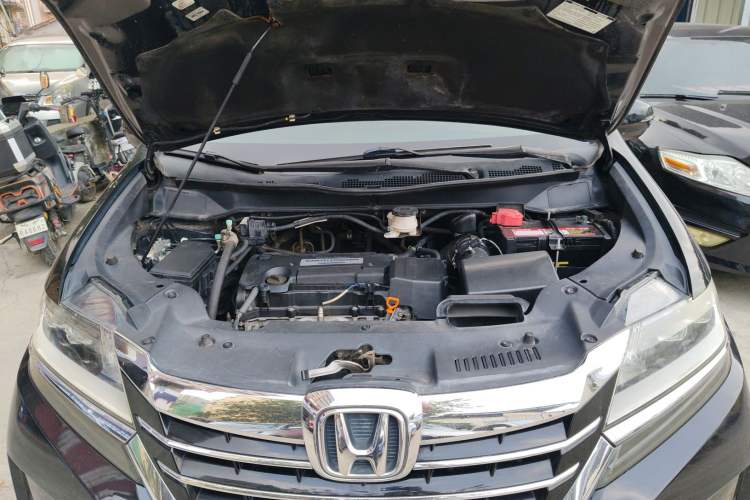 Used Honda Elysion 2016 2.4L Style Edition Engine Bay