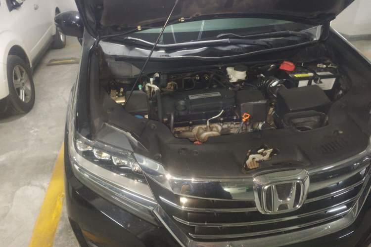 Used Honda Elysion 2016 2.4L Luxury Edition Engine Bay Right
