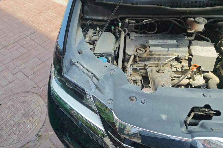 Used Honda Elysion 2016 2.4L Classic Edition Engine Bay Right