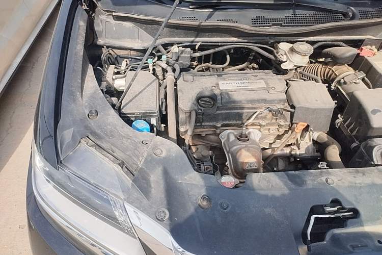 Used Honda Elysion 2016 2.4L Luxury Edition Engine Bay Right