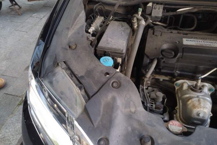 Used Honda Elysion 2016 2.4L Classic Edition Engine Bay Right