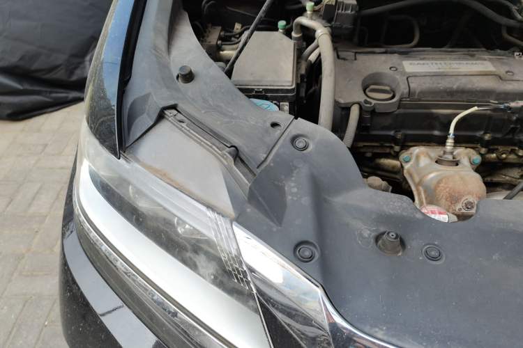 Used Honda Elysion 2016 2.4L Luxury Edition Engine Bay Right