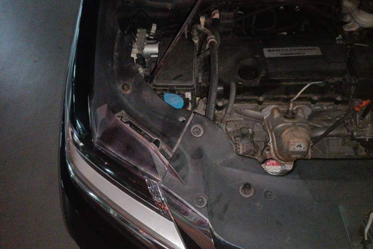Used Honda Elysion 2016 2.4L Supreme Edition Engine Bay Right