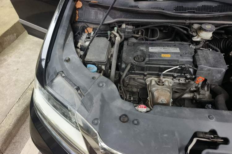 Used Honda Elysion 2016 2.4L Luxury Edition Engine Bay Right