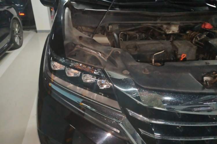 Used Honda Elysion 2016 2.4L Supreme Edition Engine Bay Right