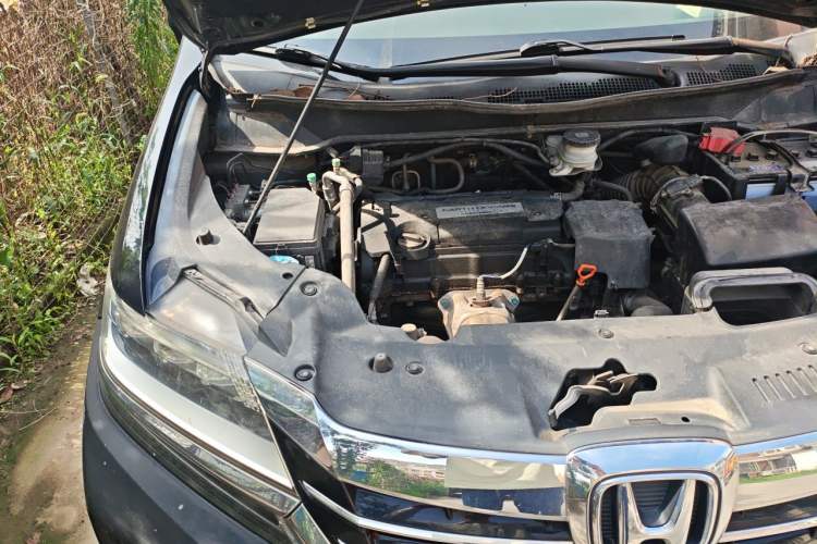 Used Honda Elysion 2016 2.4L Luxury Edition Engine Bay Right