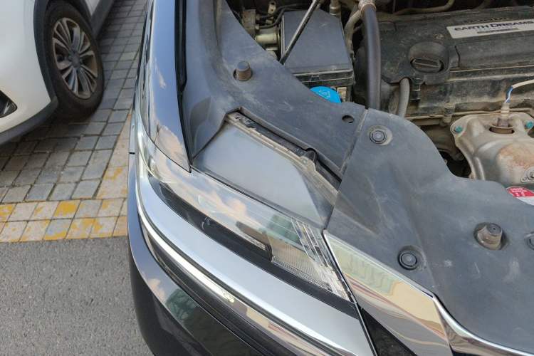 Used Honda Elysion 2016 2.4L Style Edition Engine Bay Right