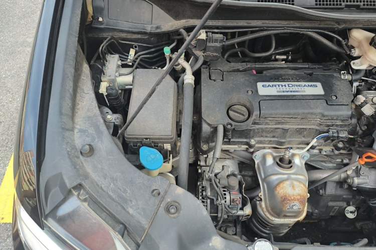 Used Honda Elysion 2016 2.4L Supreme Edition Engine Bay Right
