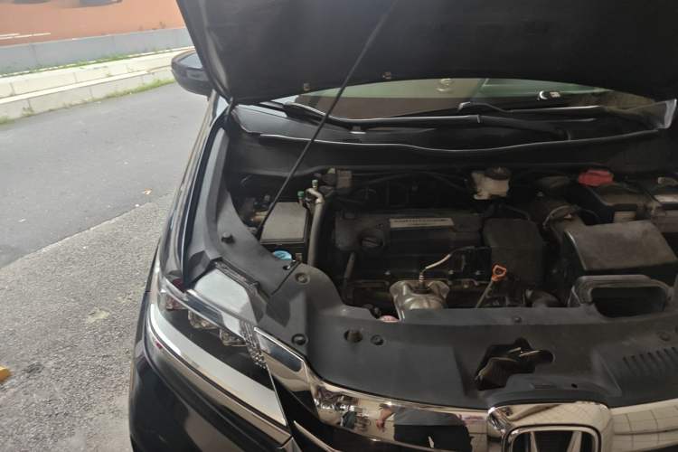 Used Honda Elysion 2016 2.4L Luxury Edition Engine Bay Right