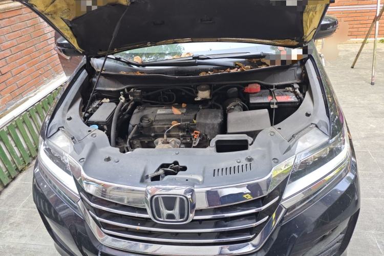 Used Honda Elysion 2016 2.4L Supreme Edition Engine Bay