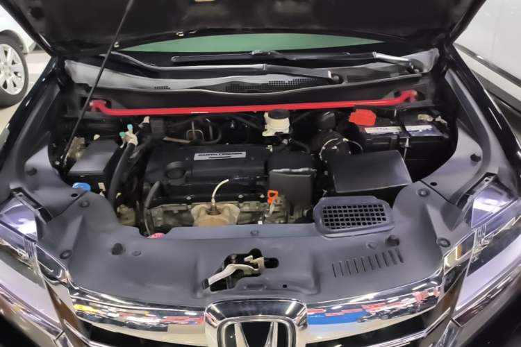 Used Honda Elysion 2016 2.4L Supreme Edition Engine Bay