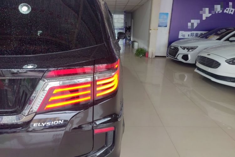 Used Honda Elysion 2016 2.4L Style Edition Exterior 3
