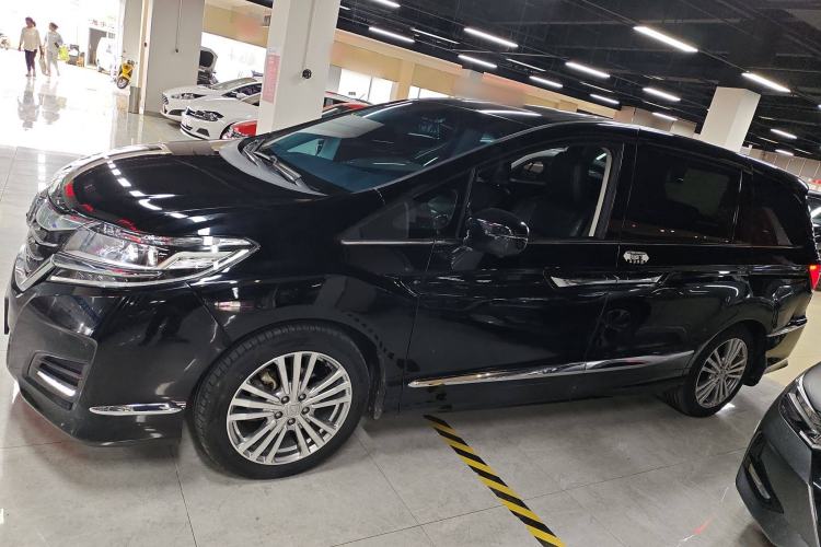 Used Honda Elysion 2016 2.4L Classic Edition Exterior 3