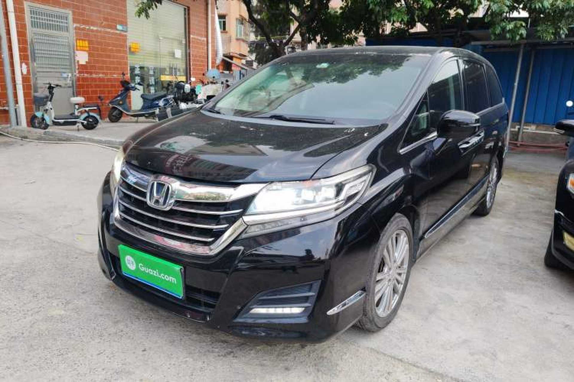Used Honda Elysion 2016 2.4L Style Edition Front Left 45 Deg