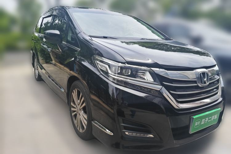 Used Honda Elysion 2016 2.4L Comfort Edition Front Right 45 Deg