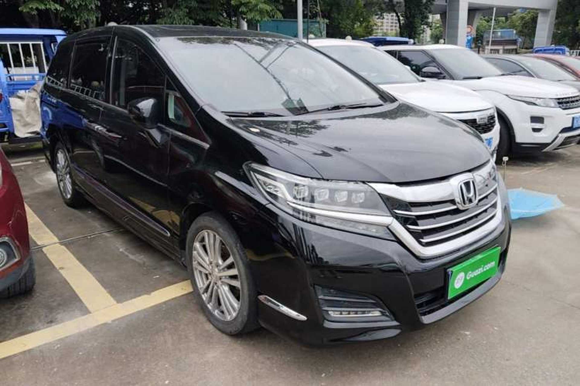 Used Honda Elysion 2016 2.4L Luxury Edition Front Right 45 Deg