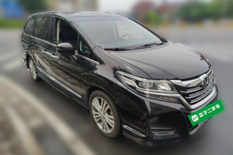 Used Honda Elysion 2016 2.4L Style Edition Front Right 45 Deg
