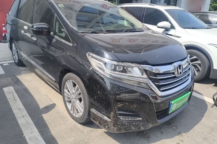 Used Honda Elysion 2016 2.4L Style Edition Front Right 45 Deg