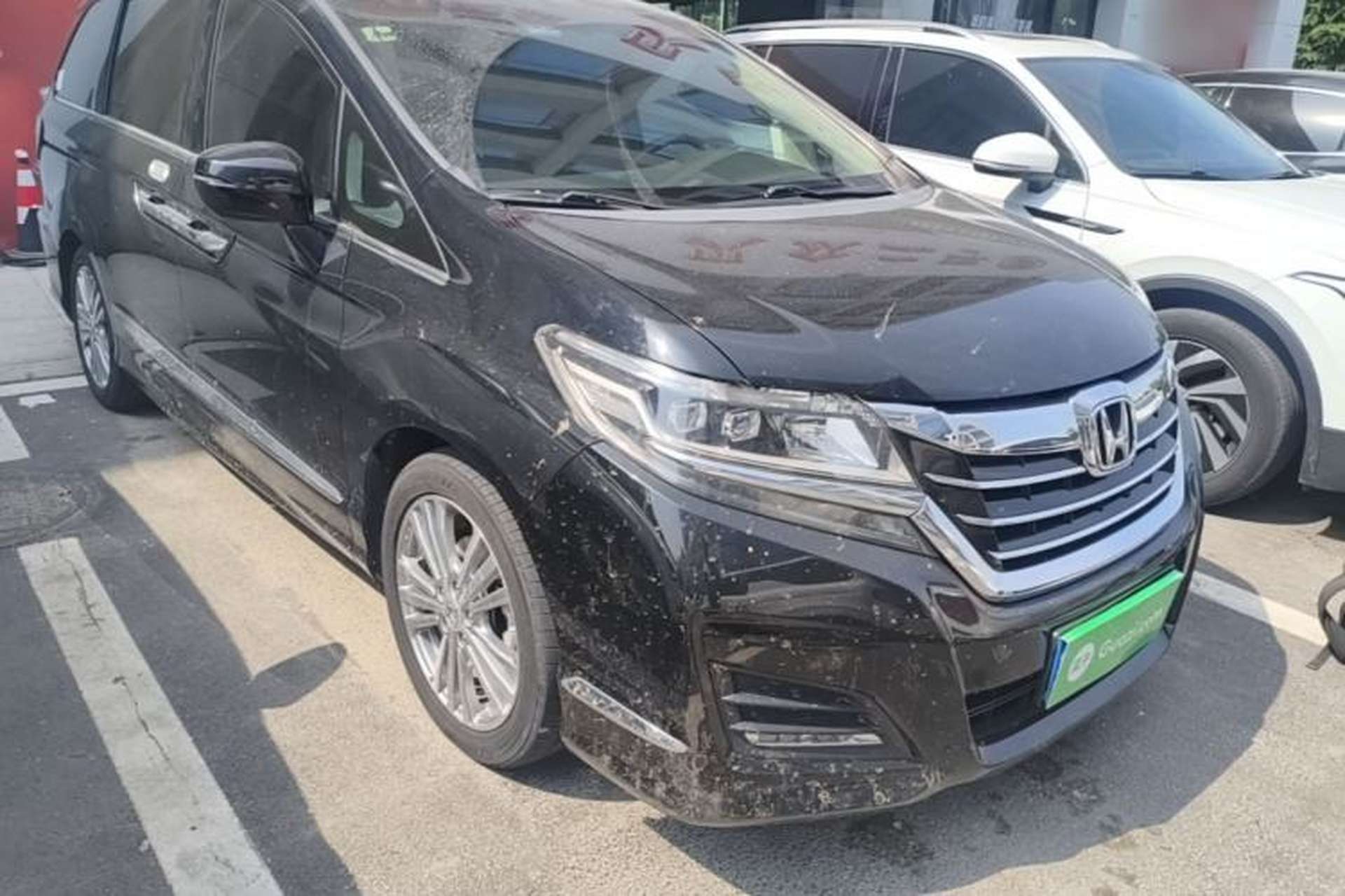 Used Honda Elysion 2016 2.4L Style Edition Front Right 45 Deg