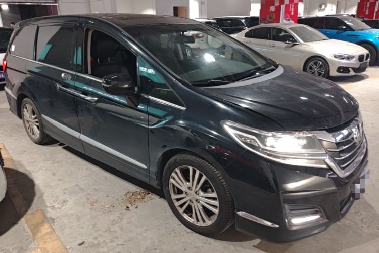 Used Honda Elysion 2016 2.4L Luxury Edition Front Right 45 Deg