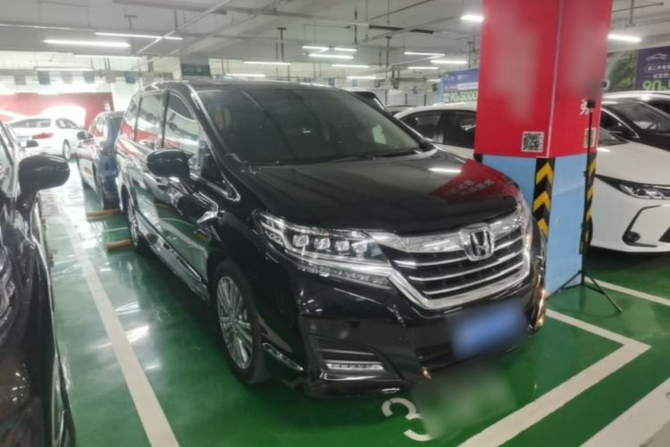 Used Honda Elysion 2016 2.4L Luxury Edition Front Right 45 Deg
