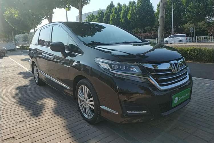 Used Honda Elysion 2016 2.4L Classic Edition Front Right 45 Deg
