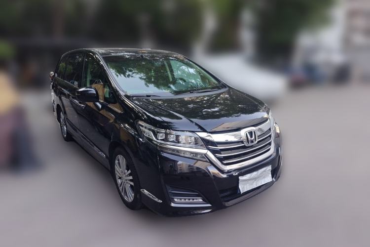 Used Honda Elysion 2016 2.4L Luxury Edition Front Right 45 Deg