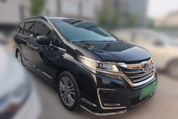 Used Honda Elysion 2016 2.4L Style Edition Front Right 45 Deg