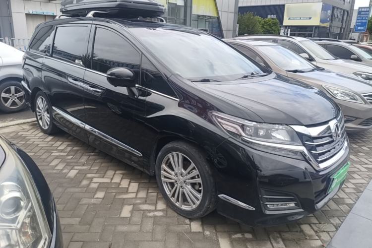 Used Honda Elysion 2016 2.4L Style Edition Front Right 45 Deg