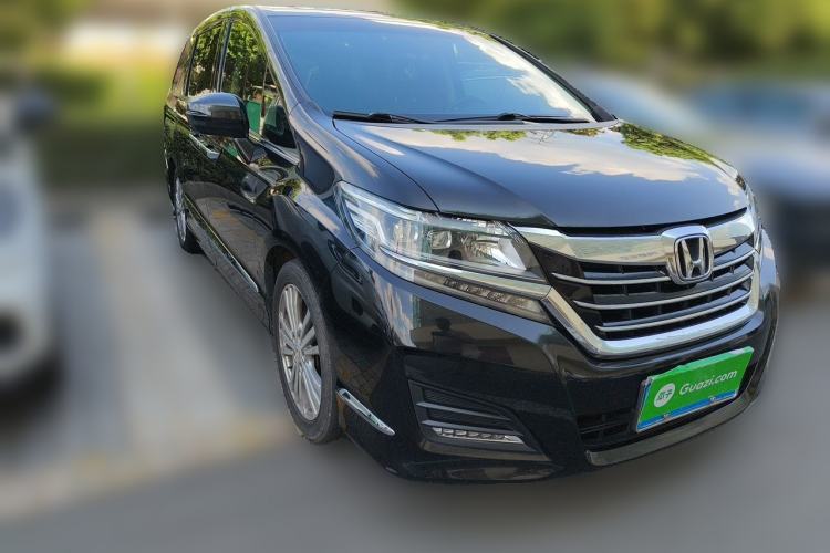 Used Honda Elysion 2016 2.4L Style Edition Front Right 45 Deg