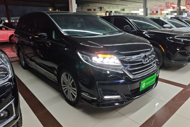 Used Honda Elysion 2016 2.4L Luxury Edition Front Right 45 Deg