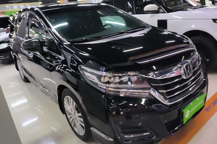 Used Honda Elysion 2016 2.4L Supreme Edition Front Right 45 Deg