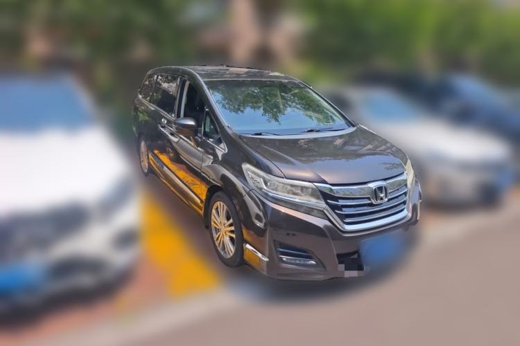 Used Honda Elysion 2016 2.4L Luxury Edition Front Right 45 Deg